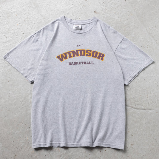 Vintage 2000s Windsor Basketball Nike Tee - L