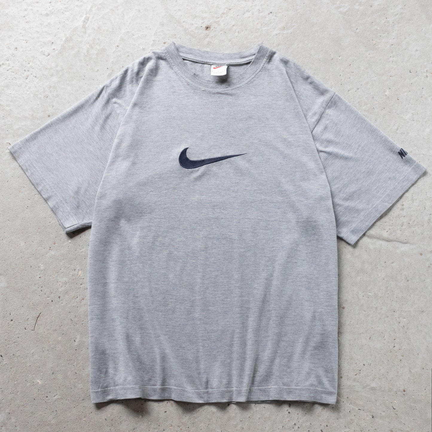 Vintage 90s Nike Swoosh Tee - L