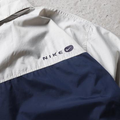 Vintage 2000s Nike Padded Jacket - L