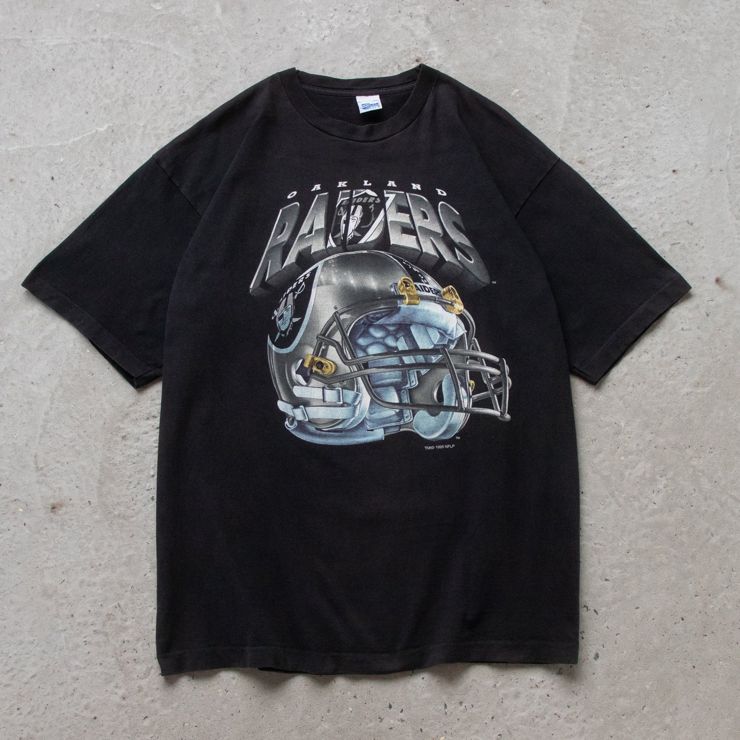 Vintage 1995 Oakland Raiders NFL Tee - XL