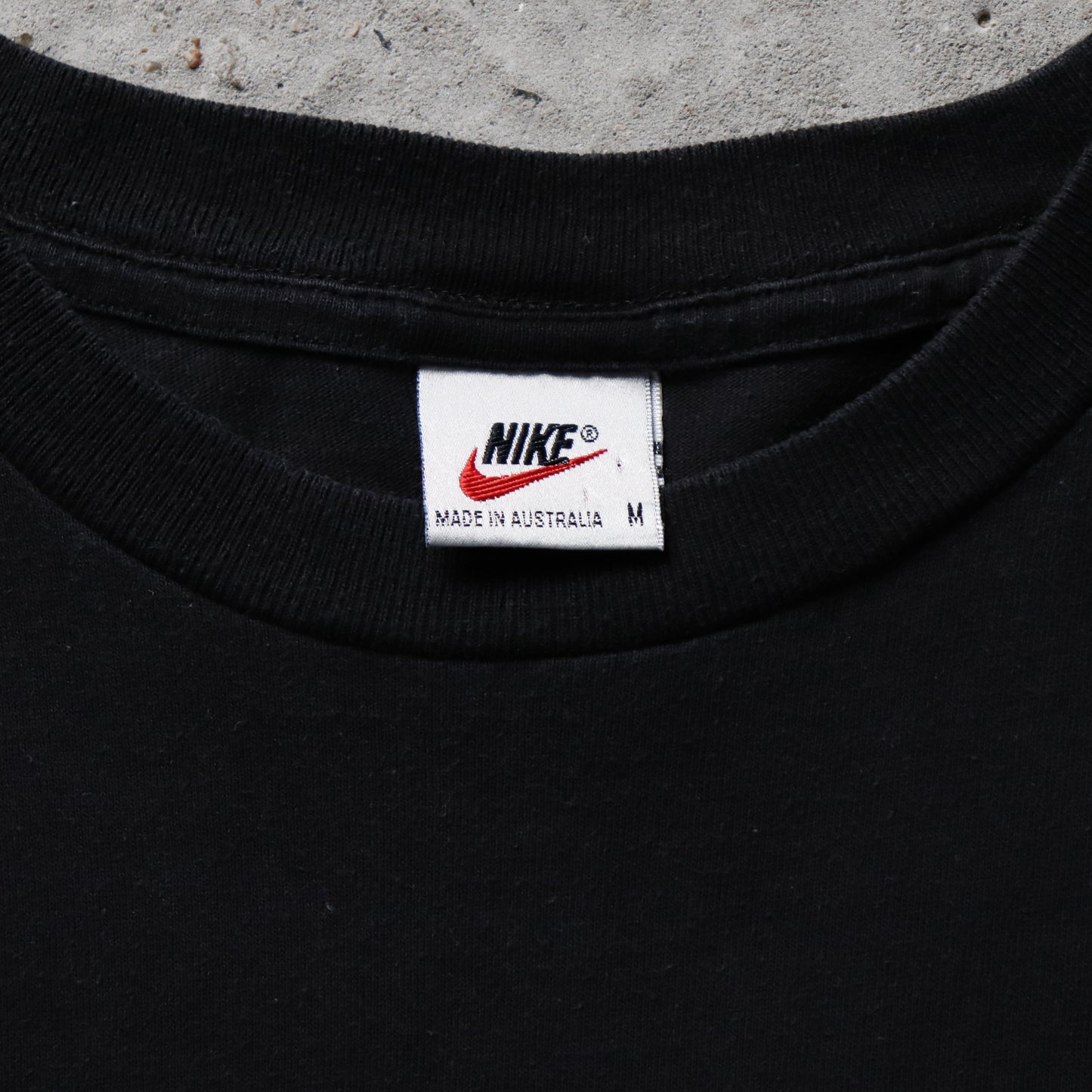 Vintage 90s Nike Swoosh Tee - M