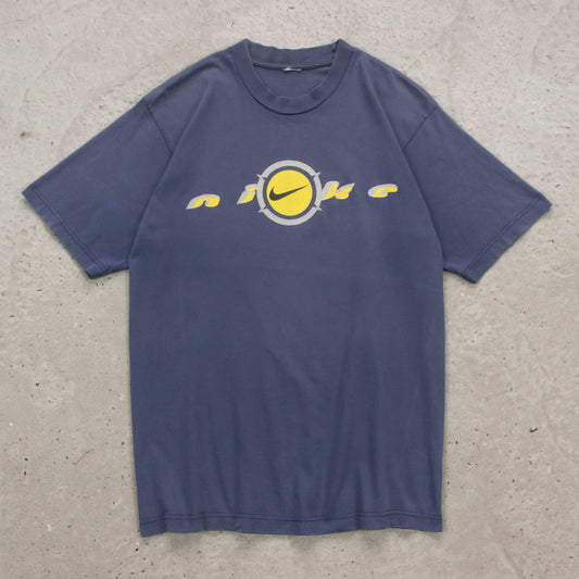 Vintage 90s Nike Graphic Tee - M