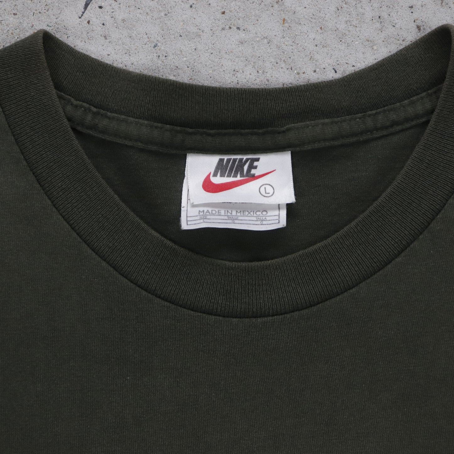 Vintage 90s Nike Spellout Tee - L