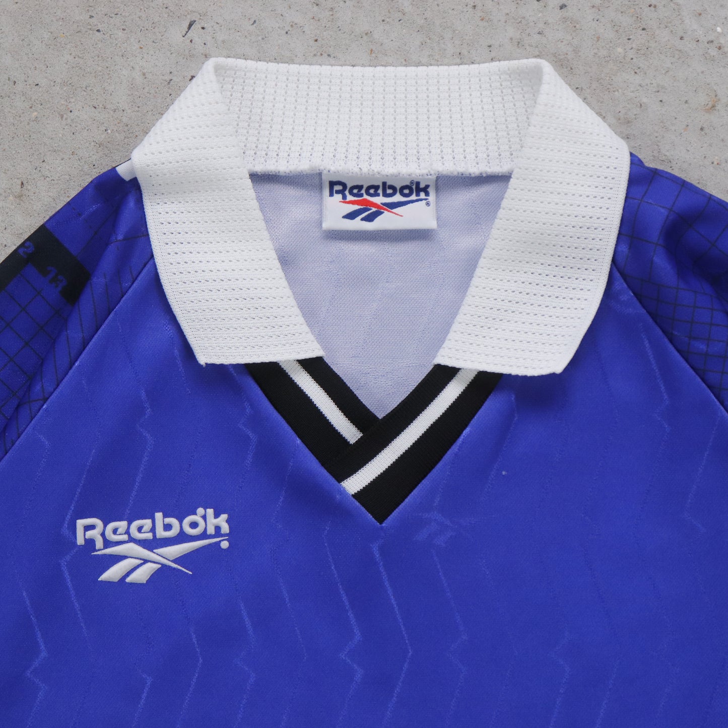 Vintage 90s Reebok Soccer Jersey - L