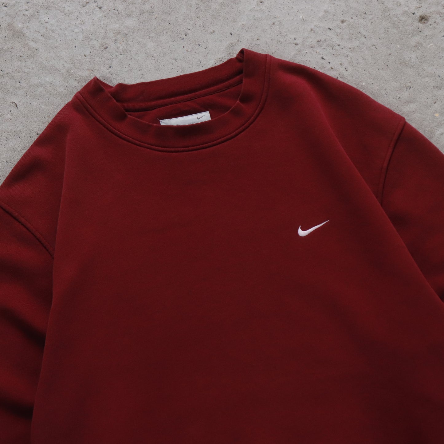 Vintage 2000s Nike Mini Swoosh Sweatshirt - M