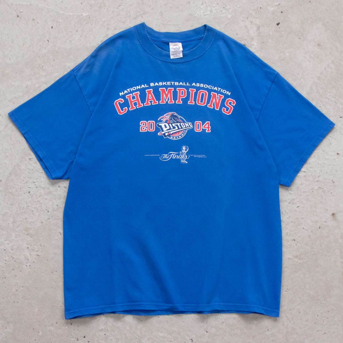 Vintage 2004 Detroit Pistons NBA Champions Tee - XL