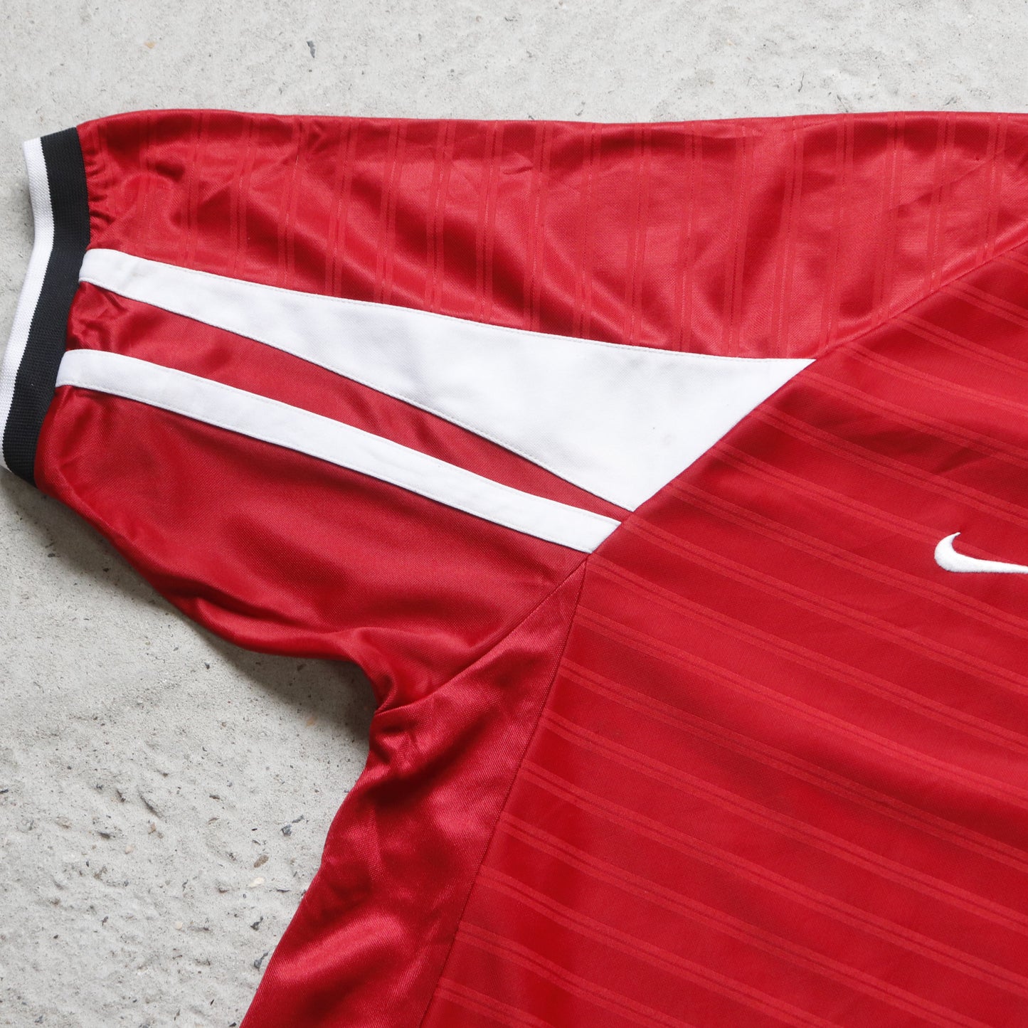 Vintage 90s Nike Swoosh Training Jersey - L