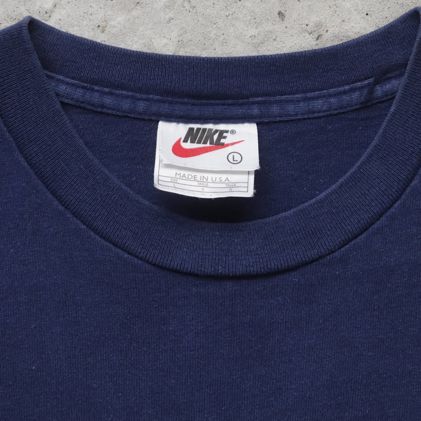 Vintage 90s Nike Town Chicago Tee - L