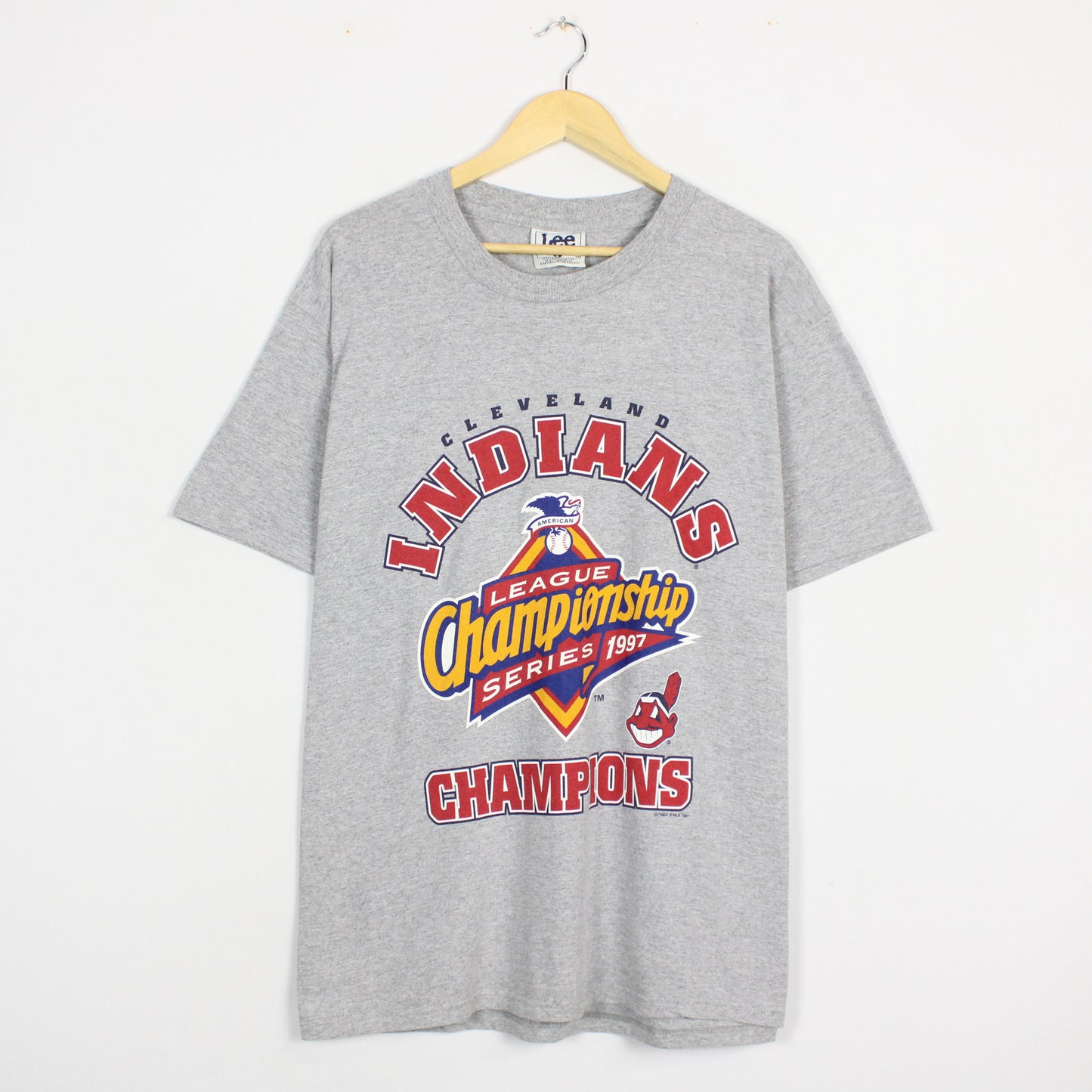 Vintage 1997 Cleveland Indians MLB Tee - L